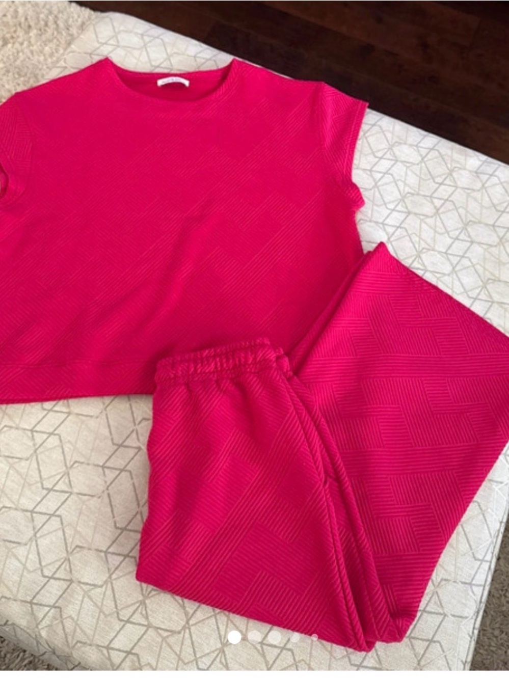 See and be seen lounge set